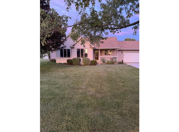 950 N 100 E Road, Angola, IN 46703