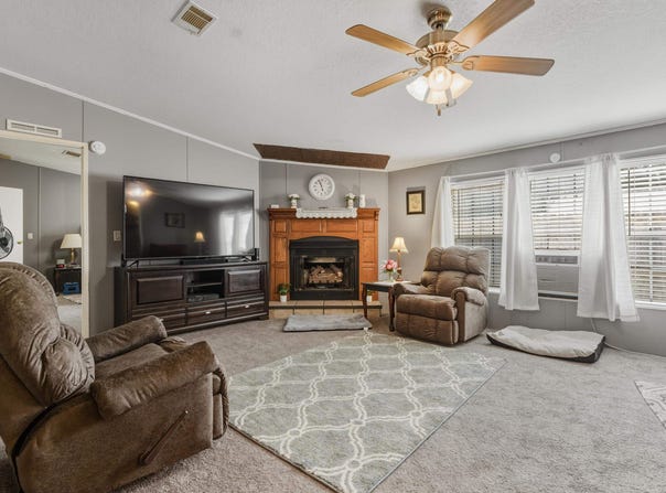 129 OCKLAWAHA Circle, Quincy, FL 32351