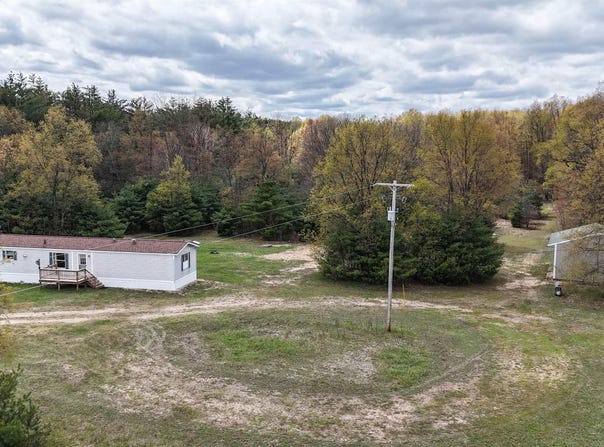 7274 S Forward, McBain, MI 49657