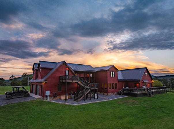 829 Skaggs Road, Wolfcreek, WV 24993