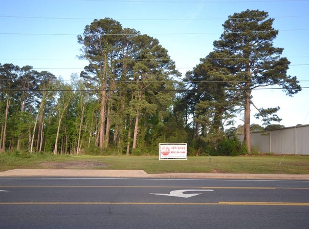 N Jackson, Magnolia, AR 71753