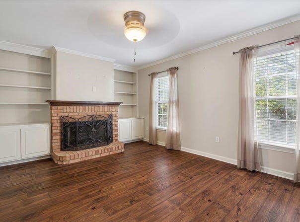 6976 COUNTRY Rd, Germantown, TN 38138