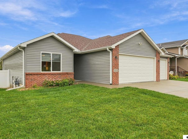 9009 Blacksmith Road, Lincoln, NE 68507