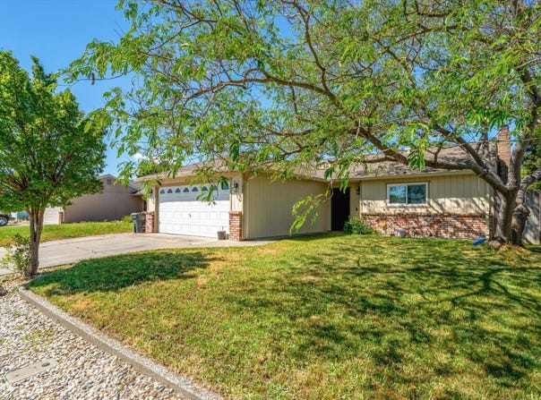 523 Thomas CIR, SUISUN CITY, CA 94585