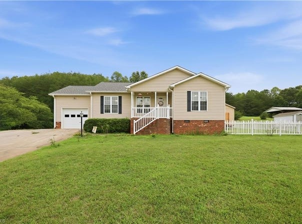 482 Moser Road, King, NC 27021