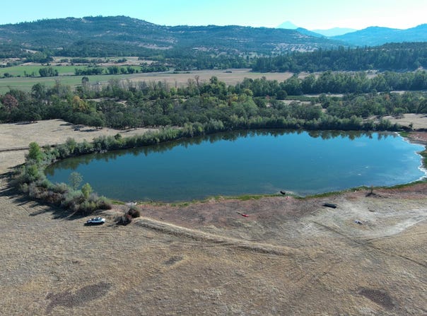 1631 E Antelope Road, Eagle Point, OR 97524