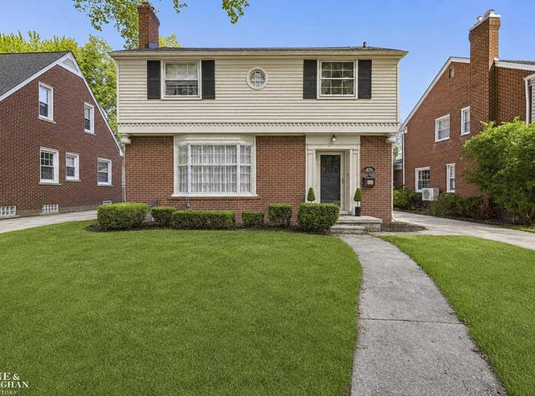 470 Allard Road, Grosse Pointe Farms, MI 48236