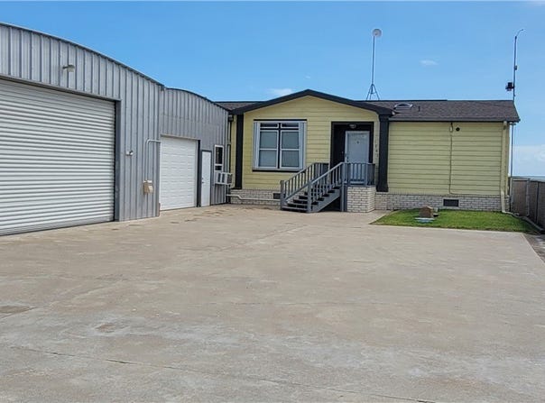 1341 Swan Point Road, Seadrift, TX 77983