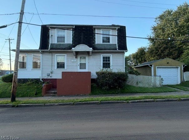1547 Maple Avenue NE, Canton, OH 44705