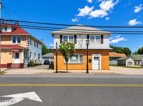 335 Maple Place, Keyport, NJ 07735