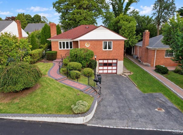 72 Mohawk Road, Yonkers, NY 10710