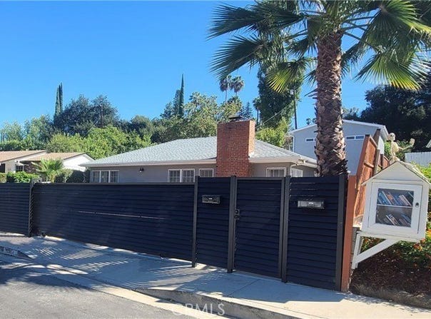 22054 Independencia, Woodland Hills, CA 91364