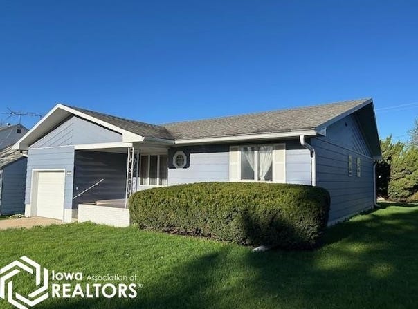 205 Carson, Iowa Falls, IA 50126
