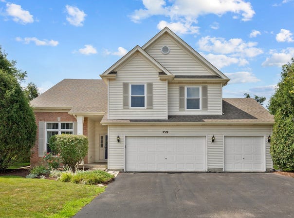 2519 CRESTVIEW Drive, Aurora, IL 60502