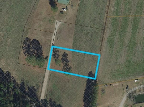 2092 G and B Ln, Loris, SC 29569