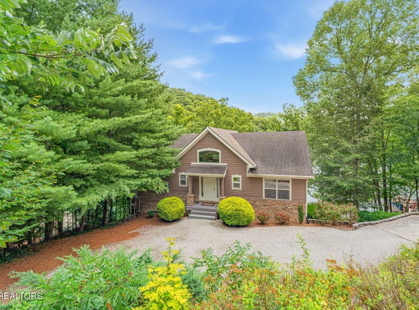 678 Waterfront Tr, LaFollette, TN 37766