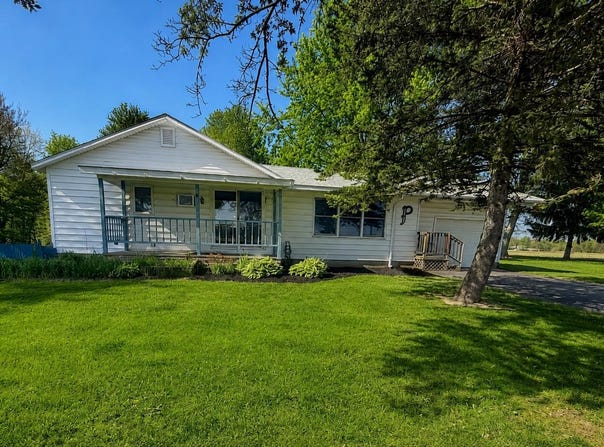 3106 W Stanton Road, Stanton, MI 48888