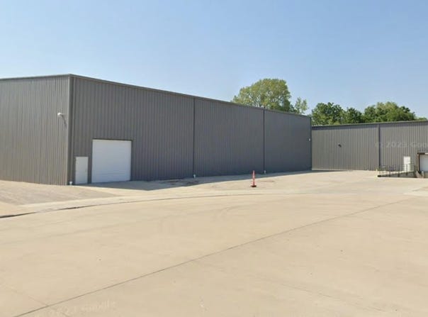 17 Kemp Drive, Chatham, IL 62629