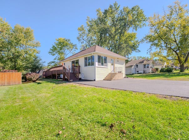 204 Barr Elms Avenue, Joliet, IL 60433