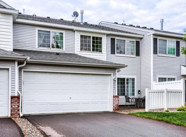 6452 158th Street W, Apple Valley, MN 55124