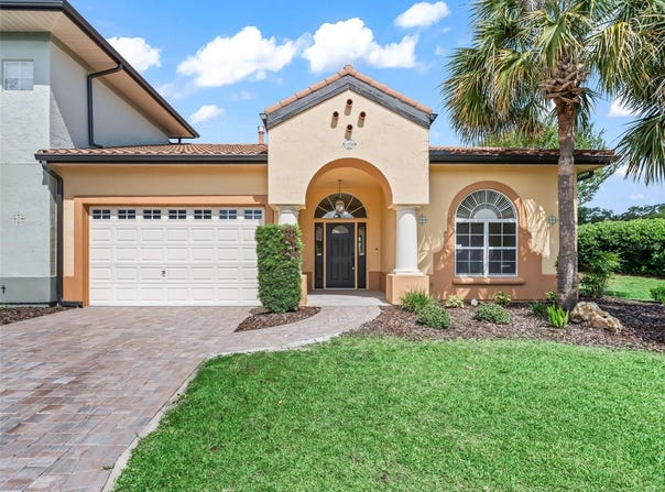 1256 AVENIDA DE LAS CASAS, LADY LAKE, FL 32159