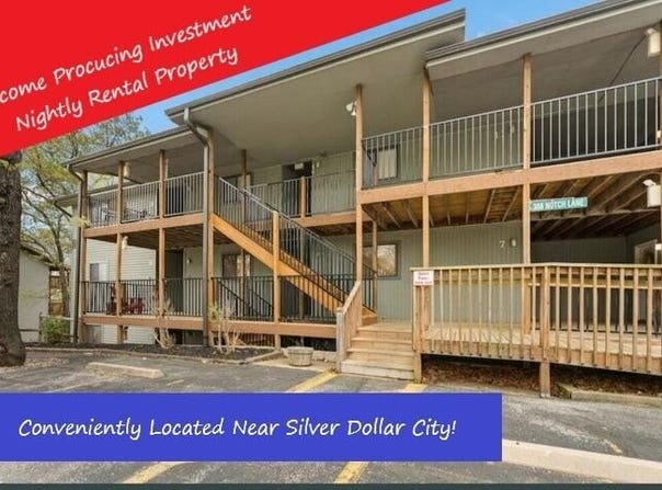 388 Notch Lane, Branson West, MO 65737