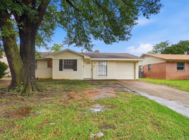 2301 Narobi Place, Mesquite, TX 75149