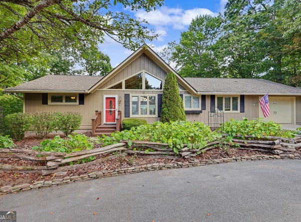 81 Mcclure Lane, Sky Valley, GA 30537