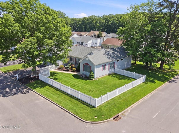 101 Foxwood Lane, Forked River, NJ 08731