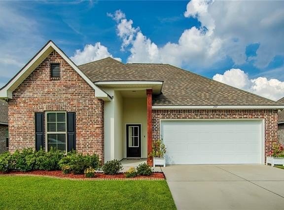 247 MAGAZINE Loop, Thibodaux, LA 70301