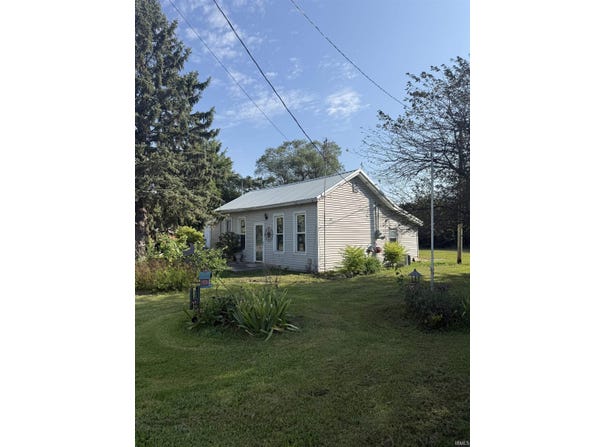5911 S SR 1, Bluffton, IN 46714