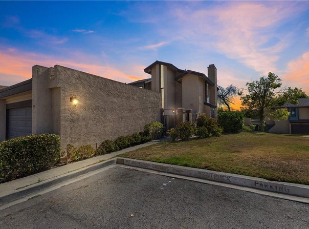 140 E El Norte, Escondido, CA 92026