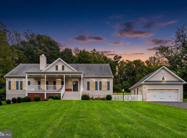 9813 CREST HILL RD, MARSHALL, VA 20115