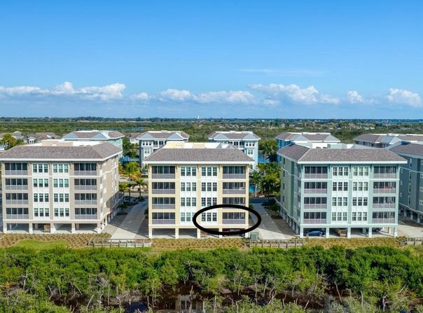 384 ARUBA Circle, BRADENTON, FL 34209