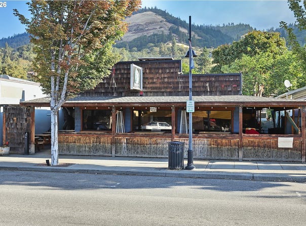216 W STEUBEN St, Bingen, WA 98605
