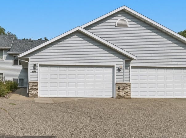 5348 Prill Road, Eau Claire, WI 54701