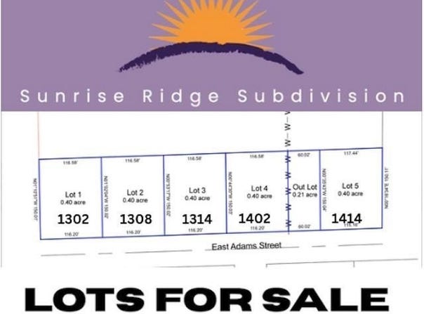 1402 E Adams St, Washington, IA 52353