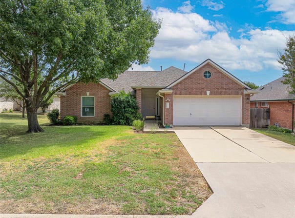 1106 Willow Creek Dr, Leander, TX 78641