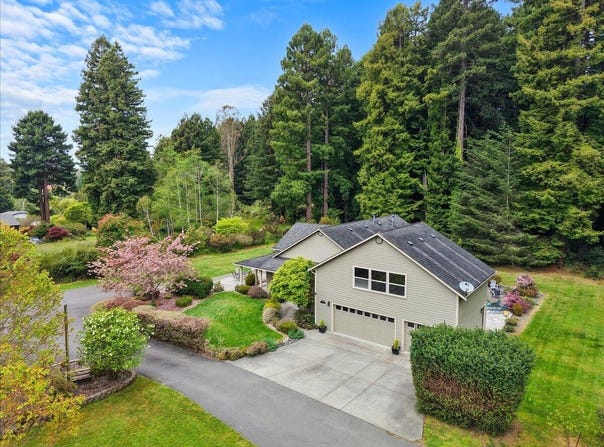 2690 O'Neil Lane, Eureka, CA 95503