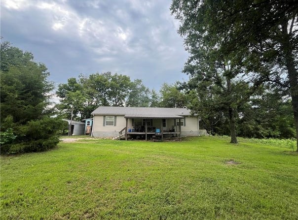 11112 NE County Road 3003, Adrian, MO 64720