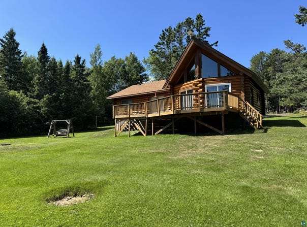 717 Larsmont Rd, Two Harbors, MN 55616