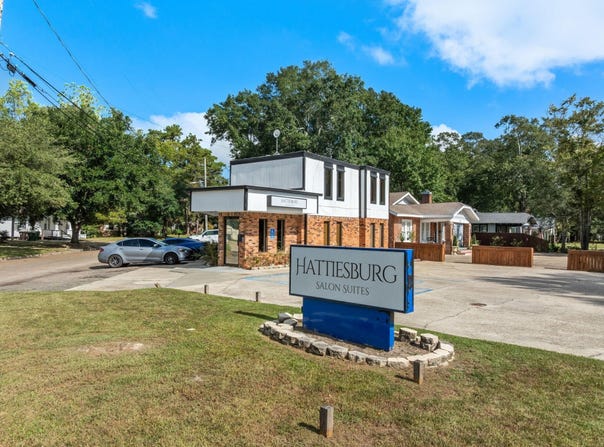 1307 Adeline St, Hattiesburg, MS 39401