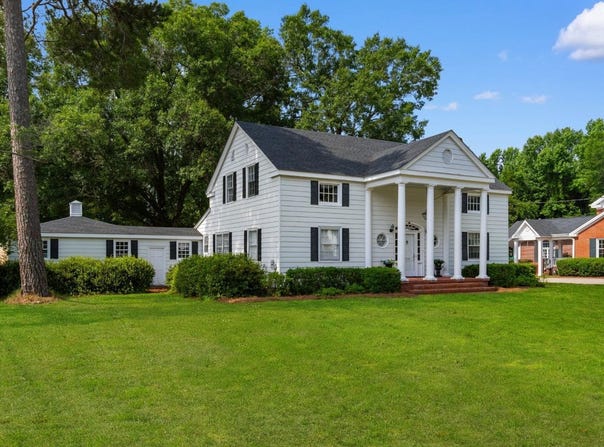 5632 Main St., Loris, SC 29569