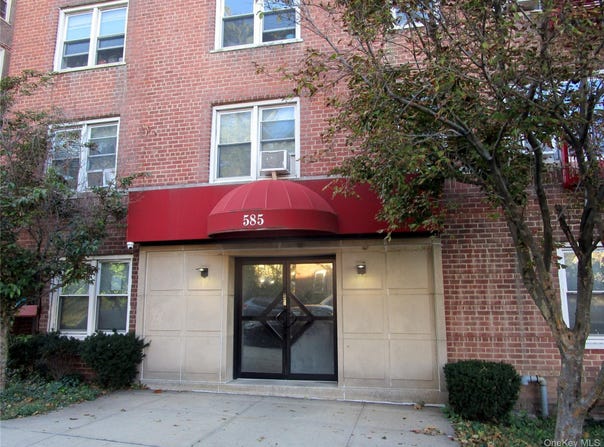 585 McLean Avenue, Yonkers, NY 10705