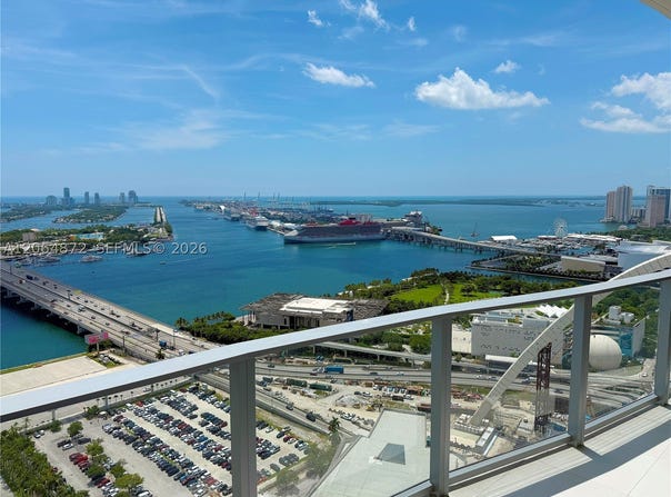 1400 BISCAYNE BLVD, Miami, FL 33132