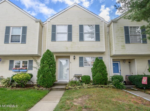 725 Darlington Drive, Old Bridge, NJ 08857