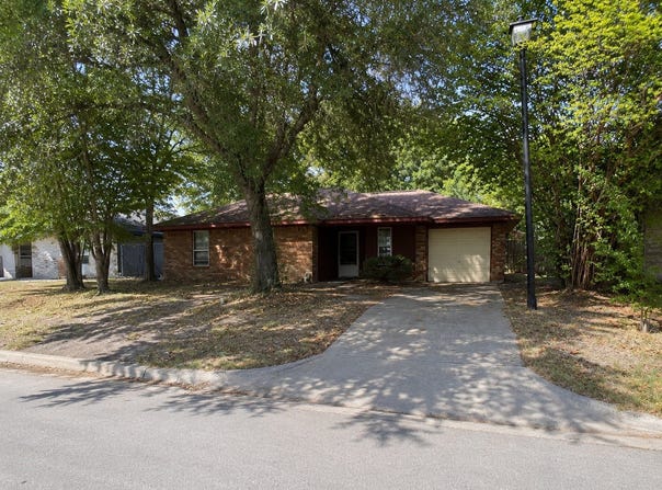 1201 Phillips Circle, Kaufman, TX 75142
