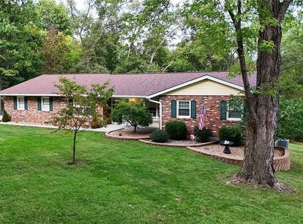 110 Summerset Lane, Festus, MO 63028