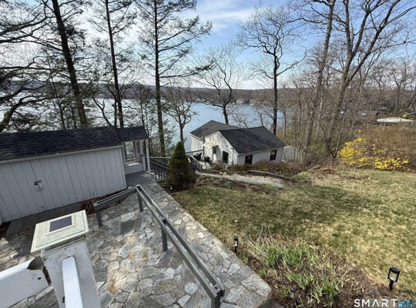 13 Wangonk Trail, East Hampton, CT 06424