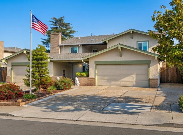 10308 Alpine DR, CUPERTINO, CA 95014